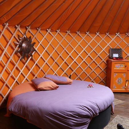 Yourtes Coccinelles Conchez-de-Bearn 외부 사진